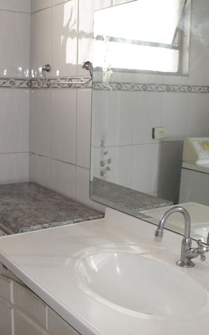 Apartamento para alugar com 120m², 2 quartos e sem vagaBanheiro