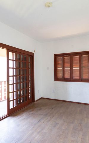 Casa à venda com 370m², 3 quartos e 7 vagas