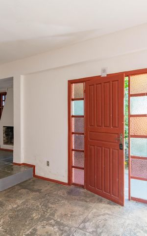 Casa à venda com 370m², 3 quartos e 7 vagas