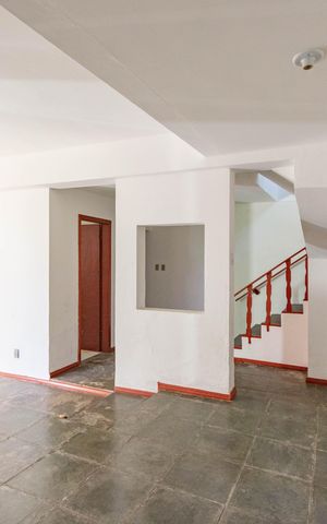 Casa à venda com 370m², 3 quartos e 7 vagas