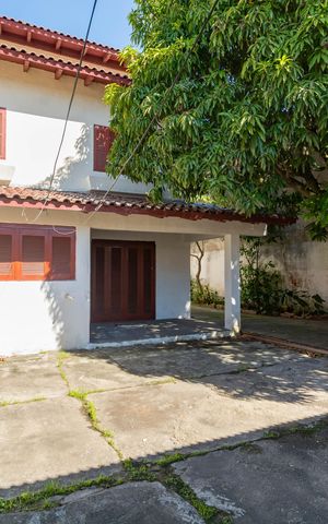 Casa à venda com 370m², 3 quartos e 7 vagas