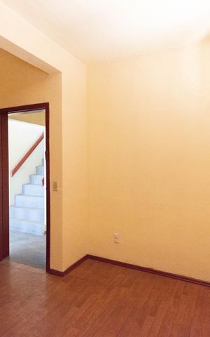Casa à venda com 370m², 3 quartos e 7 vagas