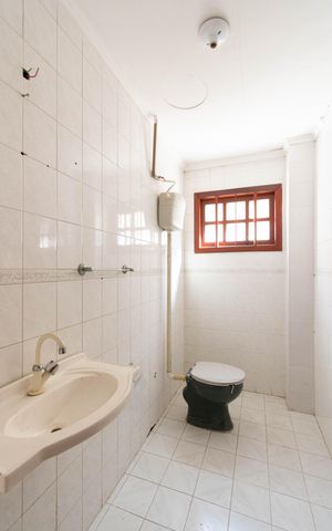 Casa à venda com 370m², 3 quartos e 7 vagas