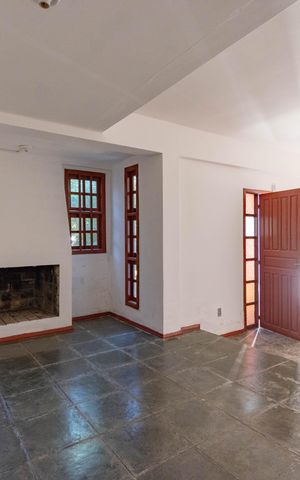 Casa à venda com 370m², 3 quartos e 7 vagas