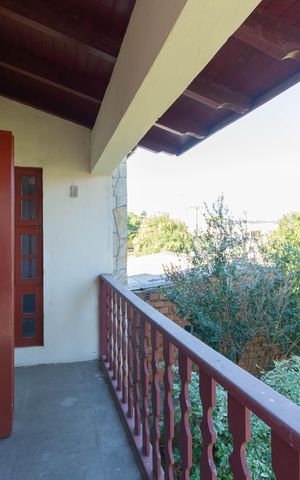 Casa à venda com 370m², 3 quartos e 7 vagas