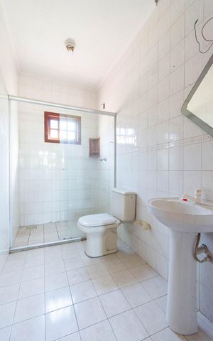 Casa à venda com 370m², 3 quartos e 7 vagas