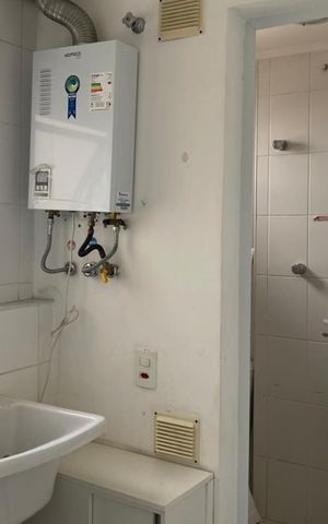 Apartamento à venda com 100m², 3 quartos e 2 vagas Apartamento à venda com 100m², 3 quartos e 2 vagasÁrea de serviço