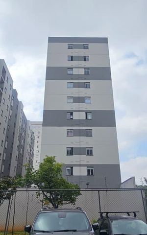 Apartamento para alugar com 42m², 2 quartos e sem vaga Apartamento para alugar com 42m², 2 quartos e sem vagaPlaca instalada na janela do imóvel (4º andar com visão para a rua) - Código da placa: VAIO-745