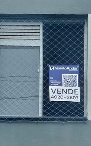Apartamento para alugar com 42m², 2 quartos e sem vaga Apartamento para alugar com 42m², 2 quartos e sem vagaPlaca instalada na janela do imóvel (4º andar com visão para a rua) - Código da placa: VAIO-745