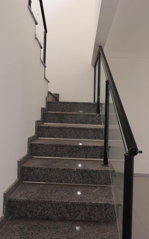 Apartamento à venda com 161m², 3 quartos e 2 vagasEscada para a Cobertura