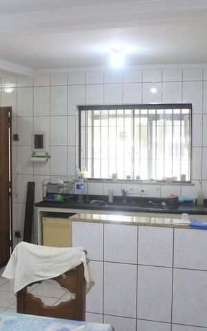 Casa à venda com 600m², 4 quartos e 2 vagasCozinha