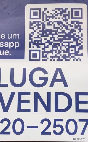 Casa à venda com 600m², 4 quartos e 2 vagas Casa à venda com 600m², 4 quartos e 2 vagasPlaquinha