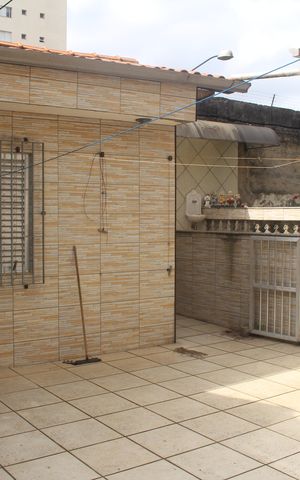 Casa à venda com 600m², 4 quartos e 2 vagasQuintal