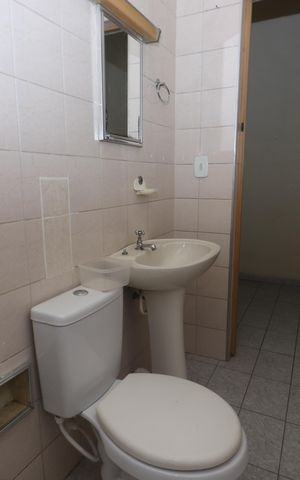 Casa à venda com 180m², 2 quartos e sem vagaBanheiro da Suíte