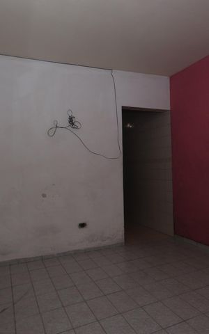 Casa à venda com 180m², 2 quartos e sem vagaSala
