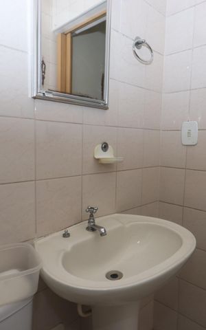 Casa à venda com 180m², 2 quartos e sem vagaBanheiro da Suíte