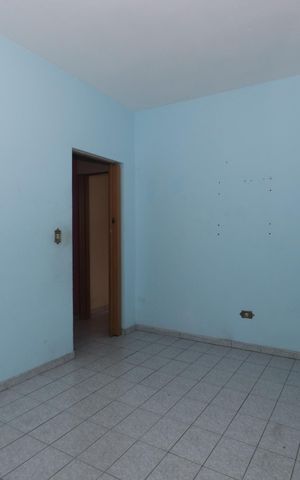 Casa à venda com 180m², 2 quartos e sem vagaQuarto 2