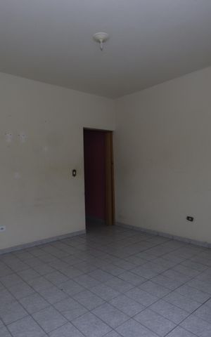 Casa à venda com 180m², 2 quartos e sem vagaSuíte
