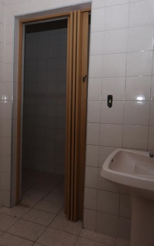 Casa à venda com 180m², 2 quartos e sem vagaBanheiro Social