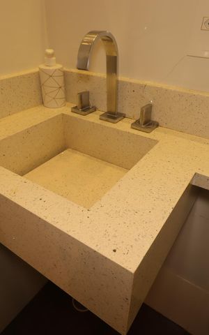 Apartamento à venda com 117m², 3 quartos e 2 vagasBanheiro da Suíte - Pia