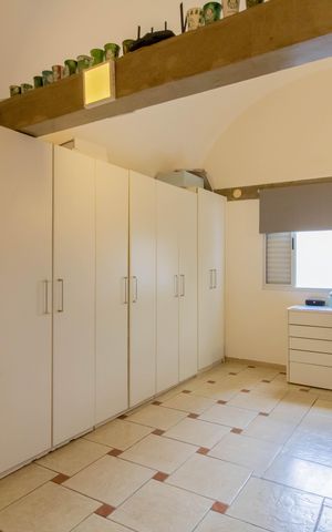 Casa à venda com 350m², 3 quartos e 4 vagas Casa à venda com 350m², 3 quartos e 4 vagasQuarto 3