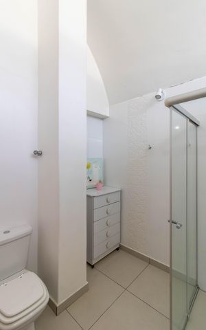 Casa à venda com 350m², 3 quartos e 4 vagas Casa à venda com 350m², 3 quartos e 4 vagasBanheiro