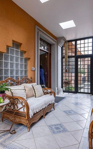 Casa à venda com 590m², 5 quartos e 4 vagas Casa à venda com 590m², 5 quartos e 4 vagasHall de entrada