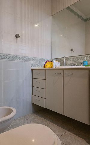 Casa à venda com 590m², 5 quartos e 4 vagas Casa à venda com 590m², 5 quartos e 4 vagasSuíte 2