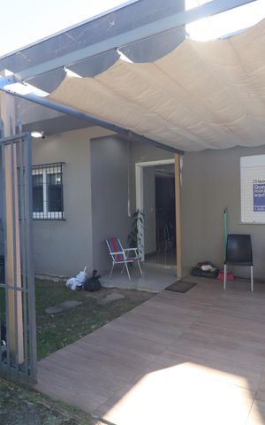 Casa à venda com 135m², 3 quartos e sem vagaFachada