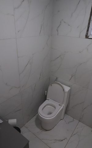 Casa à venda com 135m², 3 quartos e sem vagasubsolo banheiro