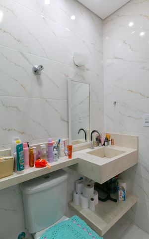 Casa à venda com 180m², 3 quartos e 6 vagas