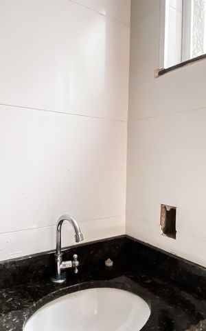 Apartamento à venda com 45m², 2 quartos e sem vaga Apartamento à venda com 45m², 2 quartos e sem vagaBanheiro