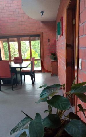 Casa à venda com 122m², 2 quartos e 4 vagas