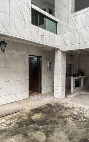 Casa à venda com 360m², 2 quartos e 4 vagas Casa à venda com 360m², 2 quartos e 4 vagasGaragem