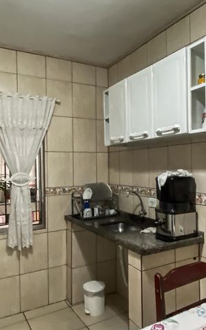 Casa à venda com 360m², 2 quartos e 4 vagas Casa à venda com 360m², 2 quartos e 4 vagasCozinha