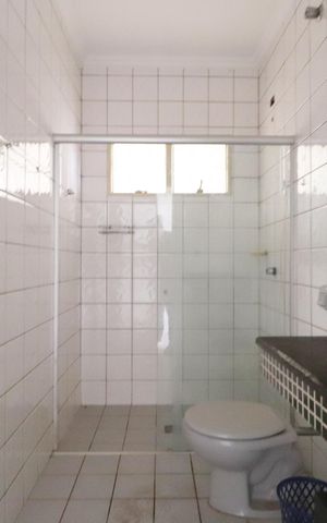 Casa para alugar com 197m², 4 quartos e 3 vagasBanheiro Social