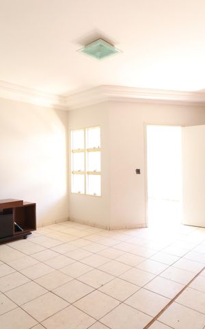 Casa para alugar com 197m², 4 quartos e 3 vagasSala