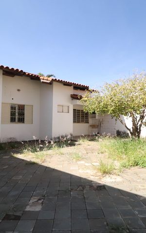Casa para alugar com 197m², 4 quartos e 3 vagasQuintal