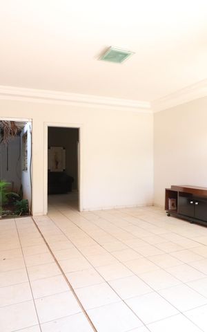 Casa para alugar com 197m², 4 quartos e 3 vagasSala