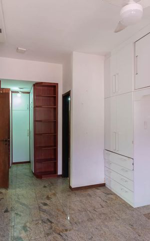 Apartamento à venda com 174m², 4 quartos e 2 vagasSuíte