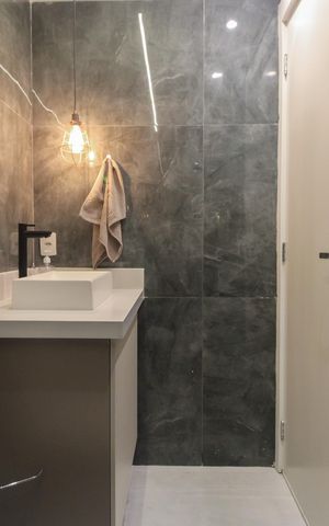 Apartamento à venda com 51m², 2 quartos e 1 vaga Apartamento à venda com 51m², 2 quartos e 1 vagaBanheiro Suíte
