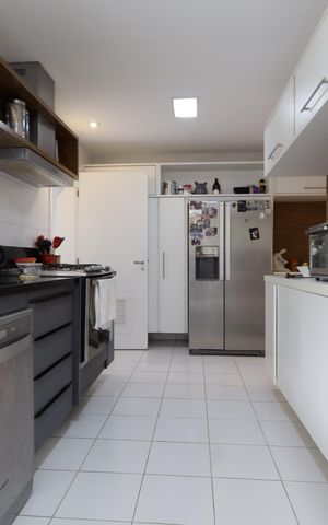 Apartamento à venda com 223m², 3 quartos e 4 vagasCozinha