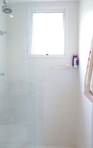 Apartamento à venda com 223m², 3 quartos e 4 vagasBanheiro da Suíte 2