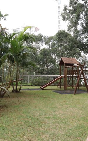 Apartamento à venda com 223m², 3 quartos e 4 vagasÁrea comum - Playground