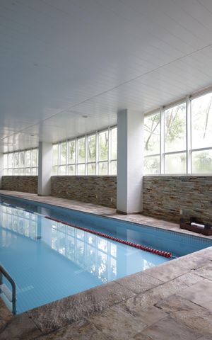 Apartamento à venda com 223m², 3 quartos e 4 vagasPiscina Coberta
