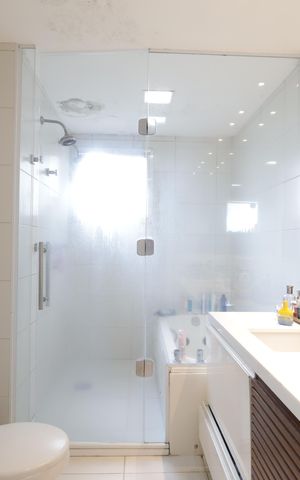 Apartamento à venda com 223m², 3 quartos e 4 vagasBanheiro da Suíte 3