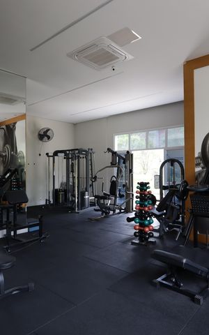 Apartamento à venda com 223m², 3 quartos e 4 vagasÁrea comum - Academia