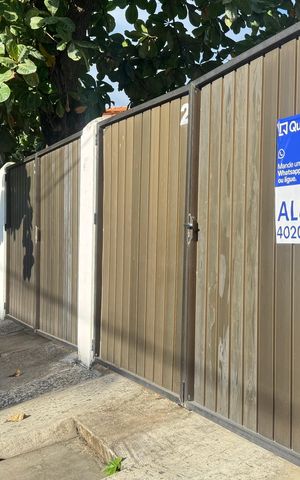 Casa de condomínio para alugar com 90m², 3 quartos e 1 vaga Casa de condomínio para alugar com 90m², 3 quartos e 1 vagaFachada