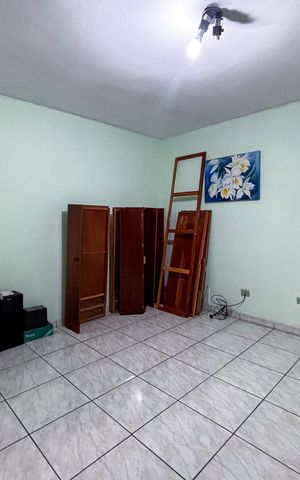 Casa à venda com 250m², 2 quartos e 2 vagas