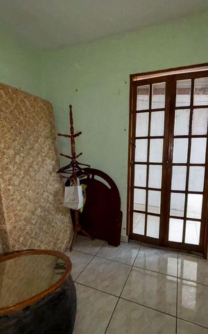 Casa à venda com 250m², 2 quartos e 2 vagas